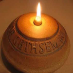 Lilin Berusia 1500 Tahun Ini Masih Menyala Ketika Ditemui..Ini Sebabnya. Lilin Berusia 1500 Tahun Ini Masih Menyala Ketika Ditemui..Ini Sebabnya.