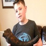 Ayah Ketawa Anak Jumpa Kayu Buruk. Bila Bawa Muzium Semua Terkedu Tau Harganya Ayah Ketawa Anak Jumpa Kayu Buruk. Bila Bawa Muzium Semua Terkedu Tau Harganya