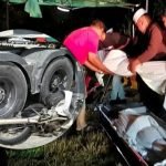 Pulang Untuk Ziarah Kubur Arwah Ibu. Tak Sangka Akhirnya Mereka Berdua Dikuburkan Di Sisi Kubur Itu. Pulang Untuk Ziarah Kubur Arwah Ibu. Tak Sangka Akhirnya Mereka Berdua Dikuburkan Di Sisi Kubur Itu.