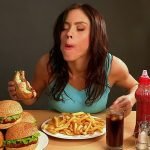 Kau, Perempuan Makan Banyak Kau, Perempuan Makan Banyak