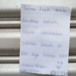 Sekeping Nota Ditampal Di Pintu Stor Sekolah, Isinya Buat Ramai Sebak Sekeping Nota Ditampal Di Pintu Stor Sekolah, Isinya Buat Ramai Sebak