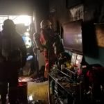 Ibu Dan Anak Panik Terperangkap Dalam Kebakaran Ibu Dan Anak Panik Terperangkap Dalam Kebakaran