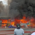 Kebakaran Di Pasar Besar Datuk Keramat. ADA VIDEO. Kebakaran Di Pasar Besar Datuk Keramat. ADA VIDEO.