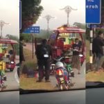 (Video) Sambil Berkain Pelikat, Doktor Ini Sempat Bantu Mangsa Kemalangan Ketika Hantar Isteri Ke Tempat Kerja (Video) Sambil Berkain Pelikat, Doktor Ini Sempat Bantu Mangsa Kemalangan Ketika Hantar Isteri Ke Tempat Kerja