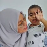 Ibu Terima Ujian Anak Kehilangan Pendengaran Dan Penglihatan Ibu Terima Ujian Anak Kehilangan Pendengaran Dan Penglihatan