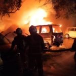 Gara-Gara Bakar Sampah, Empat Kenderaan Hangus Gara-Gara Bakar Sampah, Empat Kenderaan Hangus