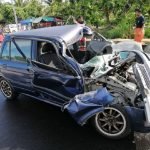 Dua kanak-kanak Parah, Kereta Dinaiki Rempuh Belakang Lori Dua kanak-kanak Parah, Kereta Dinaiki Rempuh Belakang Lori