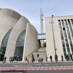 Masjid Terbesar Menjadi Pusat Vaksinasi Di Jerman Masjid Terbesar Menjadi Pusat Vaksinasi Di Jerman