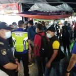 Gagal Pastikan Penjarakan Fizikal Pengunjung Punca Penganjur Bazar Aidilfitri Dikompaun RM20,000 Gagal Pastikan Penjarakan Fizikal Pengunjung Punca Penganjur Bazar Aidilfitri Dikompaun RM20,000