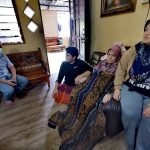 Pelajar Sekolah Tahfiz Berhenti Belajar Demi Menjaga Ibu Sakit Pelajar Sekolah Tahfiz Berhenti Belajar Demi Menjaga Ibu Sakit