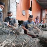 Lapan Beranak Terputus Bekalan Makanan, Hanya Mampu Bakar Lokan Yang Dikutip Belakang Rumah Untuk Isi Perut Lapan Beranak Terputus Bekalan Makanan, Hanya Mampu Bakar Lokan Yang Dikutip Belakang Rumah Untuk Isi Perut