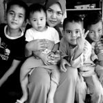 Enam Beradik kehilangan Ibu Akibat Covid-19. Enam Beradik kehilangan Ibu Akibat Covid-19.