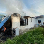 Lelaki Bakar Rumah Nak Cuba Bunuh ‘Lembaga Hitam’. Lelaki Bakar Rumah Nak Cuba Bunuh ‘Lembaga Hitam’.