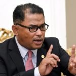 Selepas Tarik Sokongan Dan Gugur Ahli UMNO. Ini Respon Idris Haron. Selepas Tarik Sokongan Dan Gugur Ahli UMNO. Ini Respon Idris Haron.