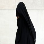 Adakah Dagu Sebahagian Dari Aurat Perempuan ? Adakah Dagu Sebahagian Dari Aurat Perempuan ?