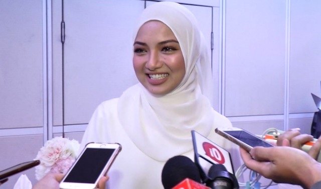 Ini Punca Kenapa Neelofa TERGELAK Baca Cadangan Larangan Rokok Sorang Netizen