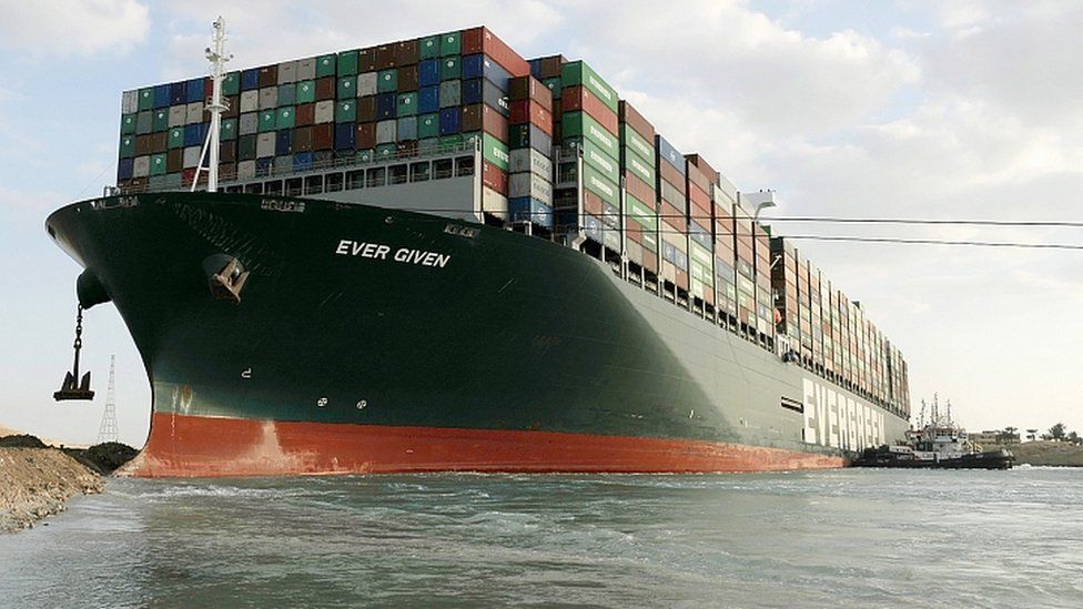 Terusan Suez : Penghantaran Bekalan Mungkin Terjejas