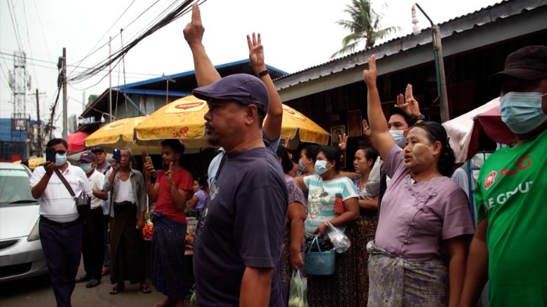 Kejam! Setelah Dibunuh, Keluarga Dituntut Bayar $85 Untuk Mengambil Mayat Mereka Di Myanmar