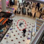 Lelaki Maut Selepas Terjatuh Dari Tingkat 3 Di Pusat Membeli Belah Suria KLCC Lelaki Maut Selepas Terjatuh Dari Tingkat 3 Di Pusat Membeli Belah Suria KLCC