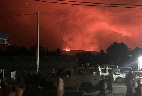 (Video) Gunung Berapi Di Congo Meletus, Ribuan Rakyat Melarikan Diri Dari Goma