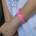 Berkeliaran Di Tempat Awam, Lelaki Pakai Gelang 'Pink' Dikompaun RM4,000