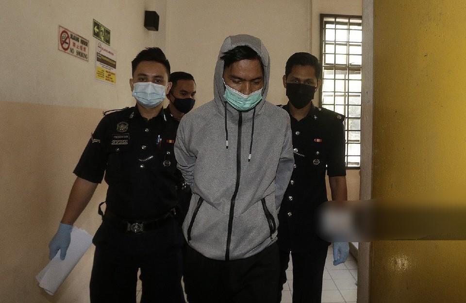 Peniaga Pakaian Didakwa Cederakan Isteri Hingga Parah