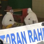 Pelanggan Restoran Terkejut Seorang Lelaki Tiba-Tiba Rebah. Pelanggan Restoran Terkejut Seorang Lelaki Tiba-Tiba Rebah.