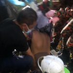 Seorang Lelaki Terperangkap Dalam Longkang 30 Minit. Seorang Lelaki Terperangkap Dalam Longkang 30 Minit.