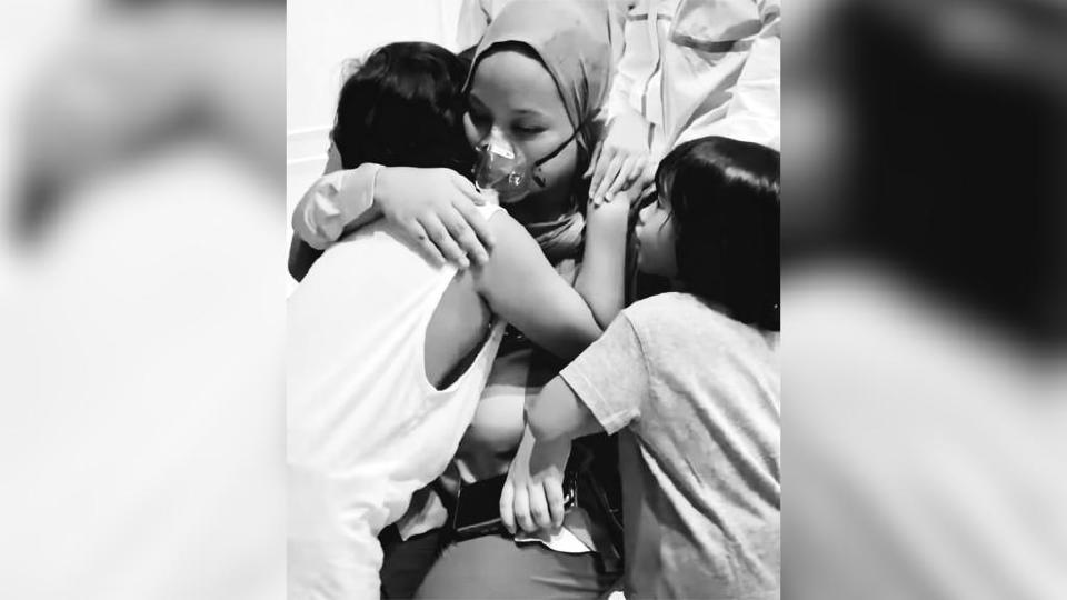Sempat Buat Panggilan Video, Lihat Air Mata Sarah Mengalir Ketika Nazak