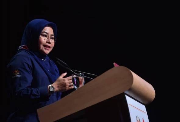 Pelajar Universiti Tertekan Jalani PdP Dalam Talian. Ini Jawapan Noraini 