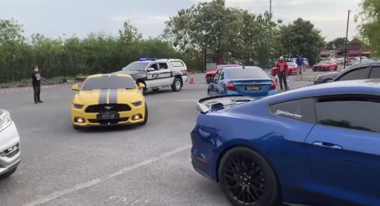 (Video) Netizen Persoal Kenapa JPJ 'Escort' Konvoi Mustang. Ini Respon JPJ