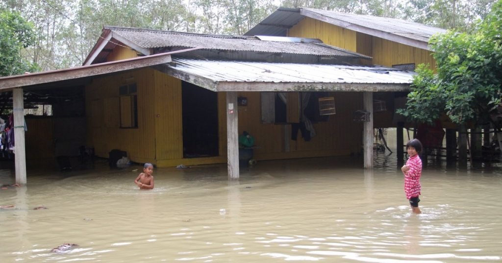Selepas Jeli, Kuala Krai Pula Dilanda Banjir 