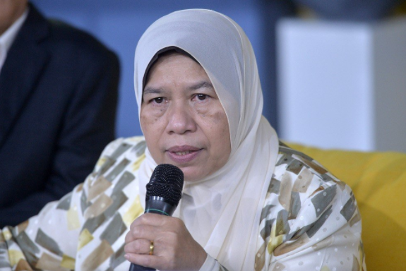Kenyataan Zuraida Orang Utan Bunuh Manusia Dapat Kecaman.