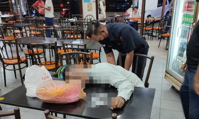 Lelaki Maut Di Restoran. Isteri Tampil Jelaskan Penyakit Suami. Lelaki Maut Di Restoran. Isteri Tampil Jelaskan Penyakit Suami.