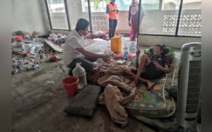 Warga Emas Duduk Bangunan Terbiar Penuh Sampah, Ini Tindakan JKM Buat Ramai PUJI