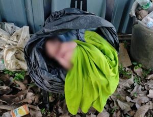GEMPAR! Penemuan BAYI Di Depan Pintu Masuk Universiti. Rupa-Rupanya… GEMPAR! Penemuan BAYI Di Depan Pintu Masuk Universiti. Rupa-Rupanya...