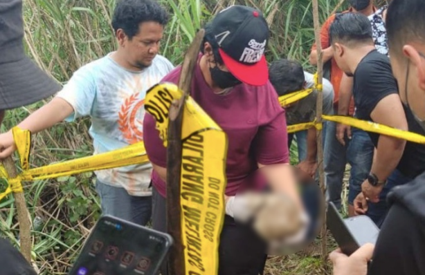 Mayat Janda Serta Anak 4 Tahun Ditemui Bawah Jambatan. Puncanya MENGERIKAN!