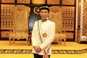 Amy Search Terima Pingat DPSM Yang Bawa Gelaran Datuk