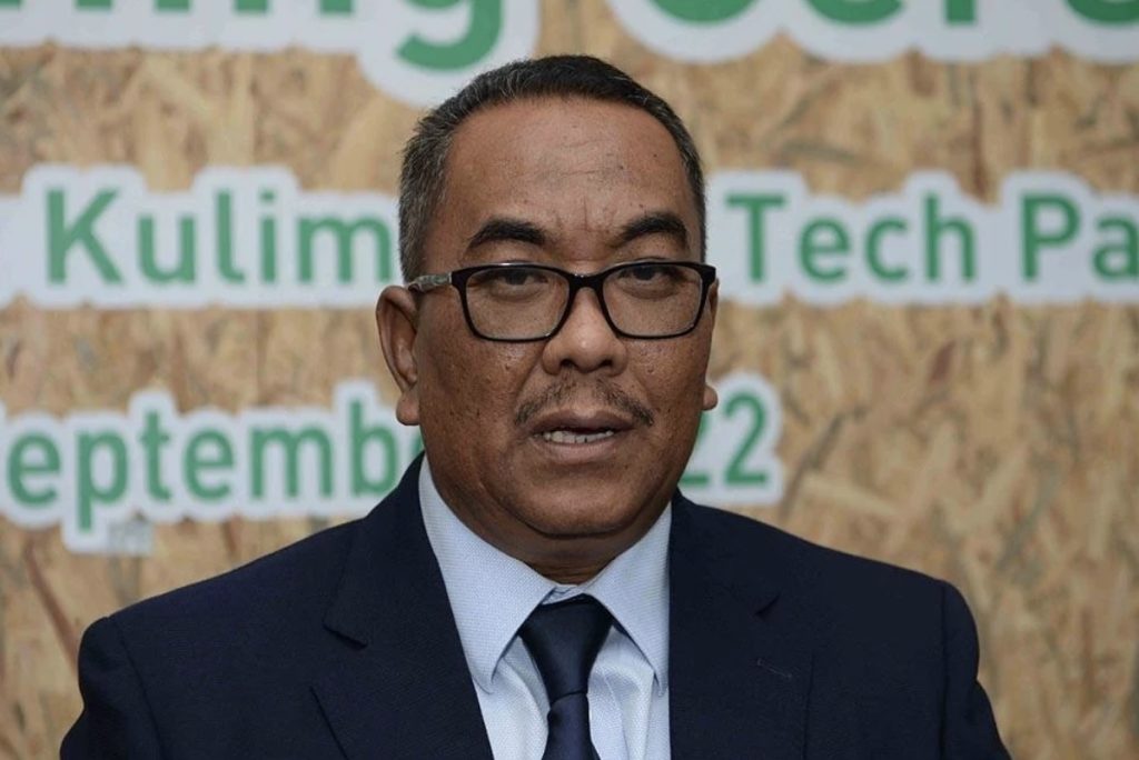 Keringkan Kolam Air Perlu Minta Izin Pemilik Ladang Musang King - MB Sanusi