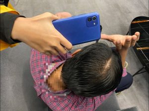 Isteri Didakwa Sebab Pukul Kepala Suami Sampai Cedera Guna Telefon