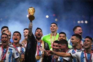 Messi Julang Piala Dunia Sebelum Ucap ‘Selamat Tinggal’