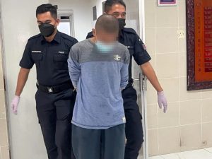 Bapa Dihukum Penjara 8 Tahun, 4 Sebatan, Liwat Anak Kandung