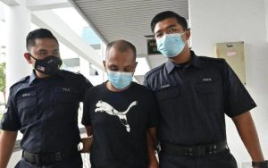 Suami Dayus, Cucuh Puntung Rokok Pada Isteri Dipenjara 9 Tahun