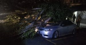 Tuan Kereta Halang Bomba Alih Dahan Dari Kereta, Ini Puncanya
