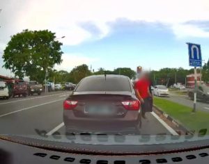 Lelaki 22 Tahun Tumbuk Pemandu Di Jalan Raya Ditahan Polis