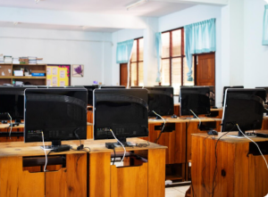 makmal komputer sekolah